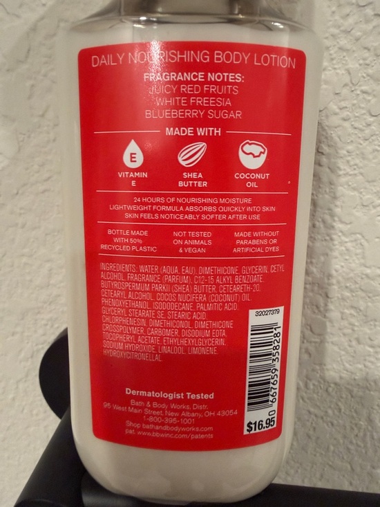 Bath & Body Works Gingham All-American Lotion - White, Gold & Red - Picture 3 of 3